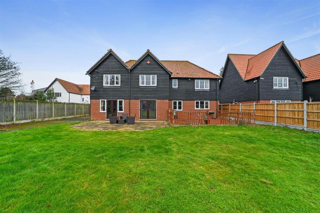 Additional property image - Point Clear Road, St. Osyth, Clacton-On-Sea