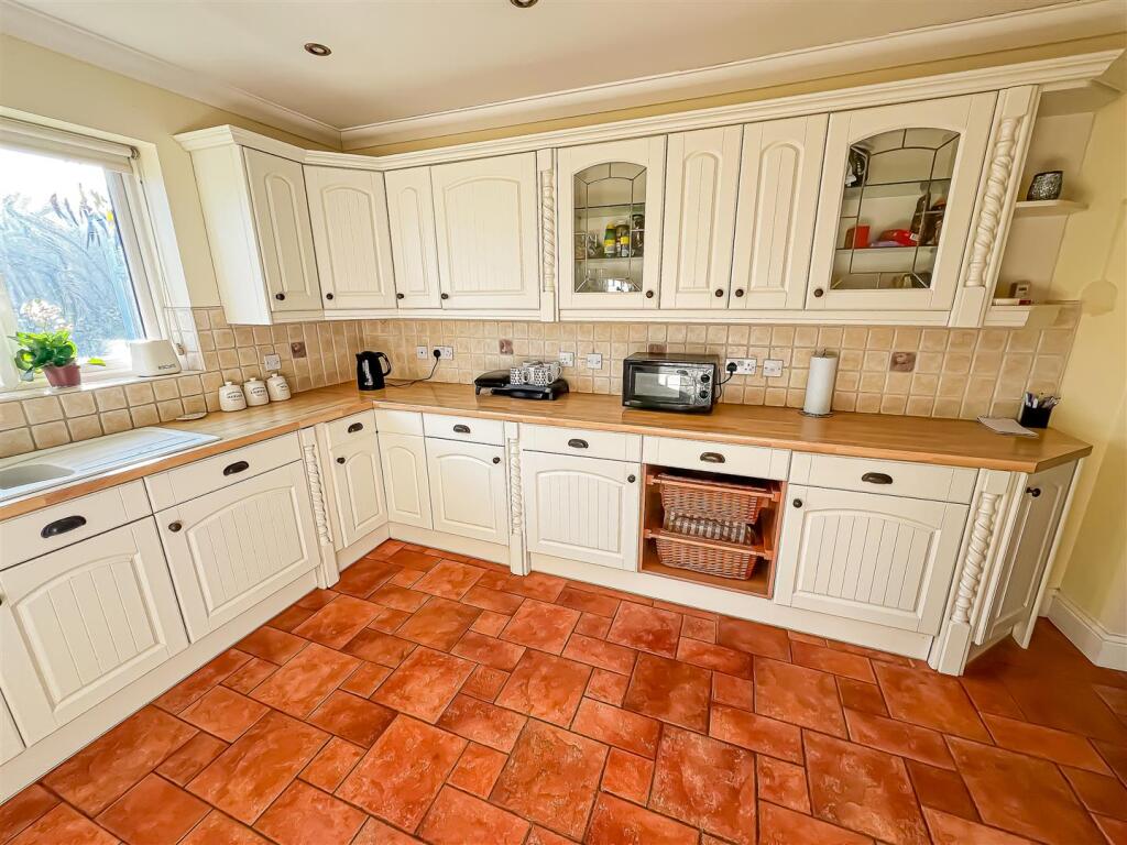 Additional property image - Holland Road, Clacton-On-Sea
