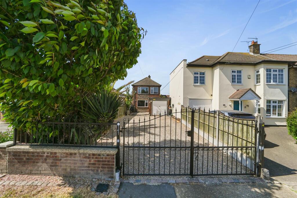 Main image of property: Parsonage Road, Rainham