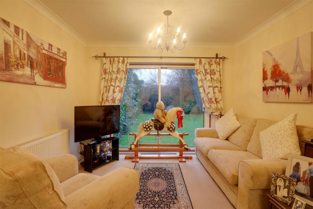 Additional property image - Briarfields, Kirby-Le-Soken, Frinton-On-Sea