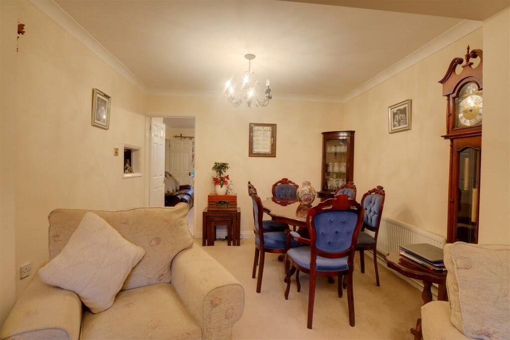 Additional property image - Briarfields, Kirby-Le-Soken, Frinton-On-Sea