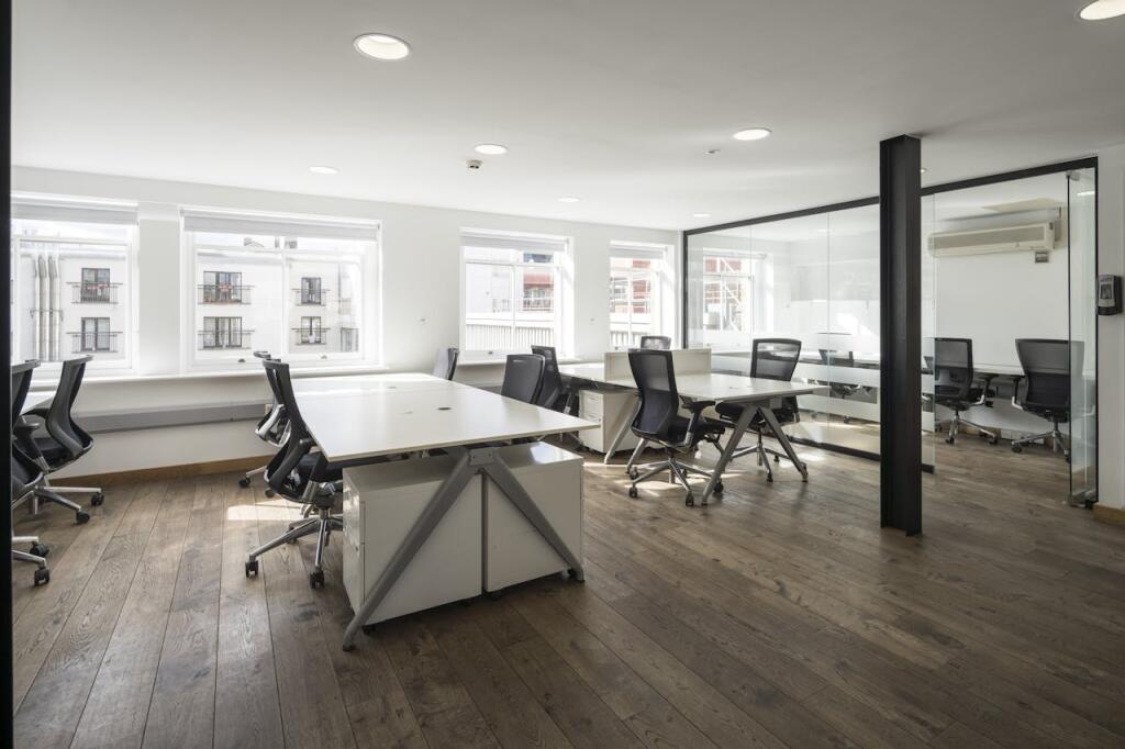 Office to lease in 105107 Farringdon Road, Farringdon, EC1R 3BU, EC1R