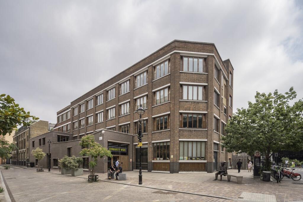 Main image of property: 17-25 New Inn Yard, Shoreditch, EC2A 3EA