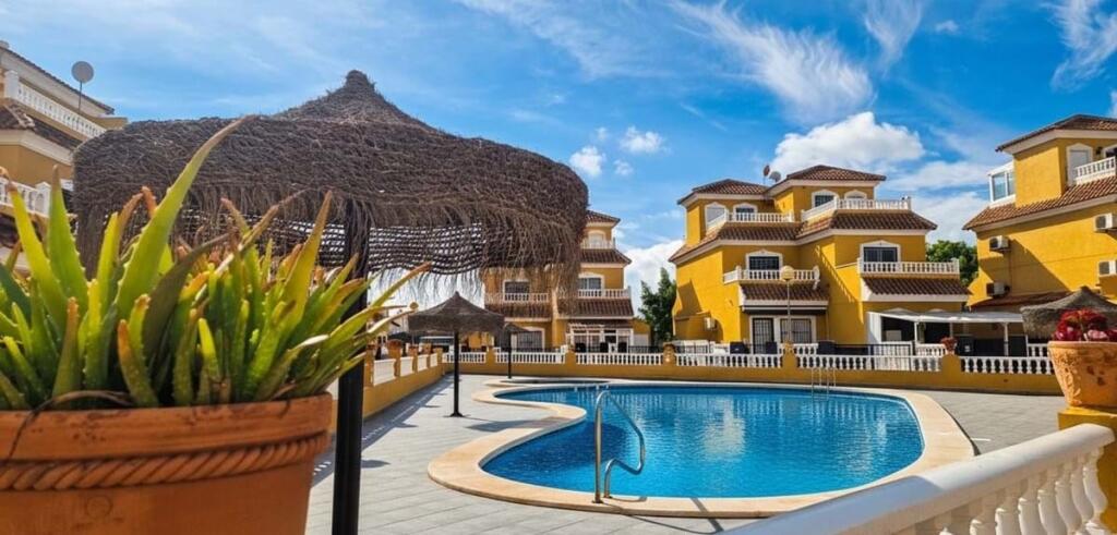 Main image of property: Valencia, Alicante, Orihuela Costa