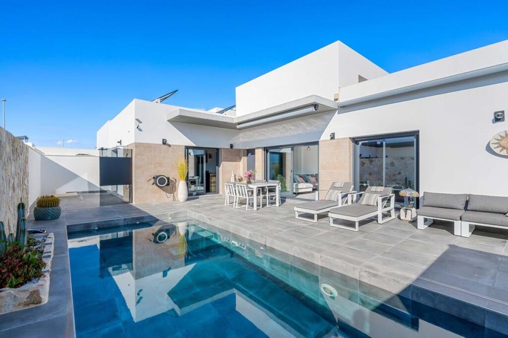 Main image of property: Valencia, Alicante, Ciudad Quesada