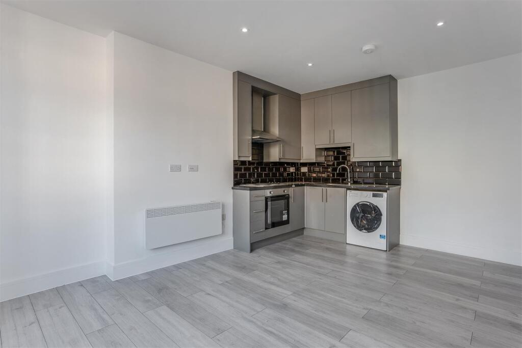 Main image of property: High Street, Reigate
