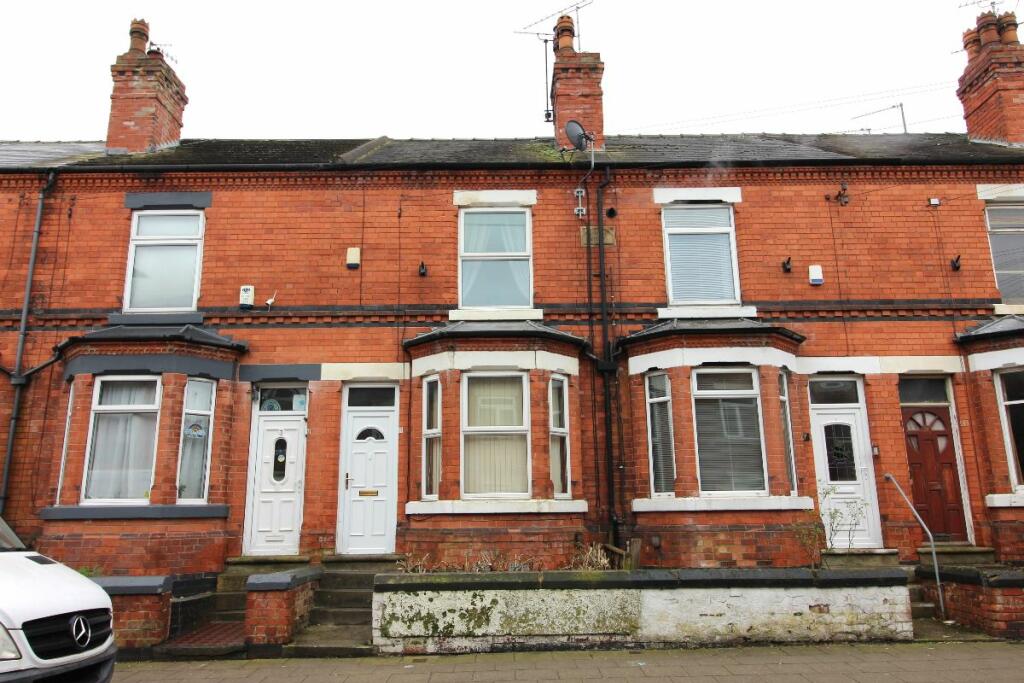 3 bedroom terraced house for rent in Ogle Street, Hucknall, Nottingham, NG15