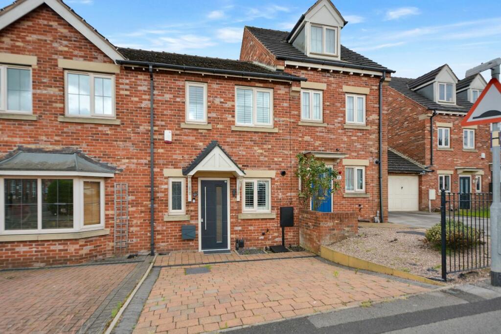 Main image of property: Claymoor Close, Mansfield