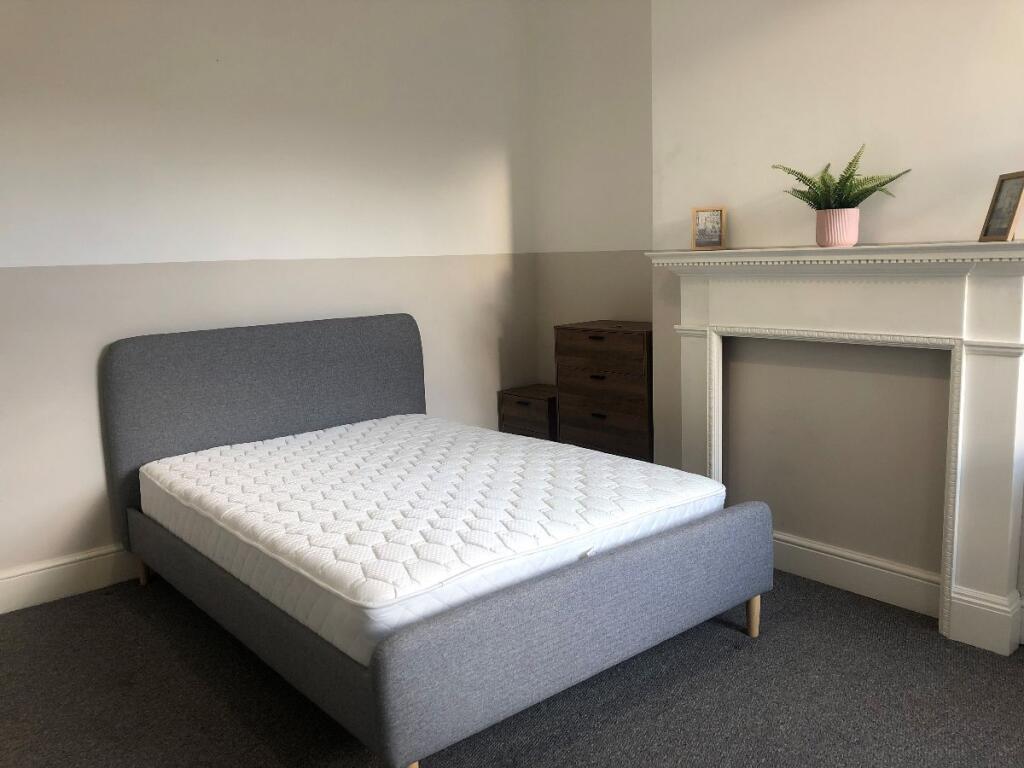 Main image of property: 39 Annesley Road, Hucknall