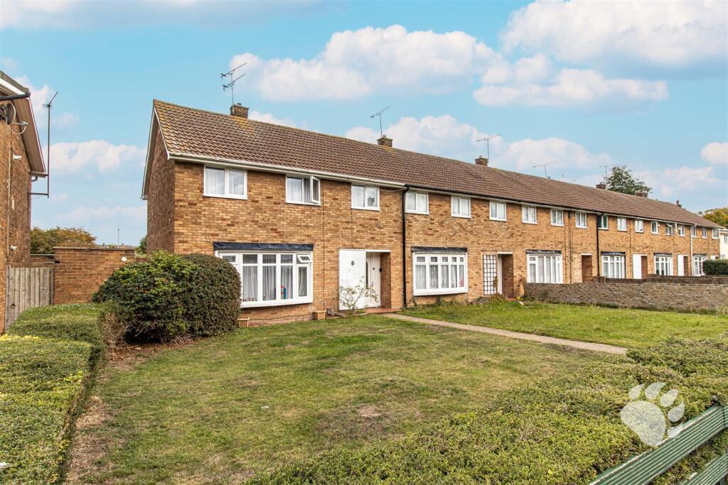 Main image of property: Waldringfield, Basildon, SS14