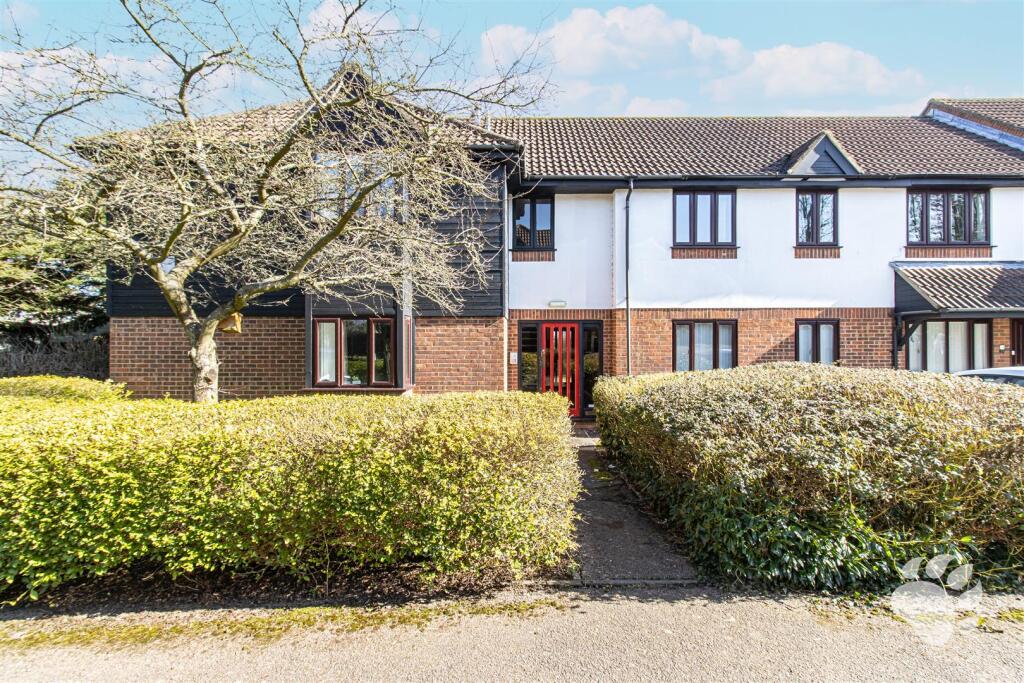 Main image of property: Copperfields, Laindon, SS15