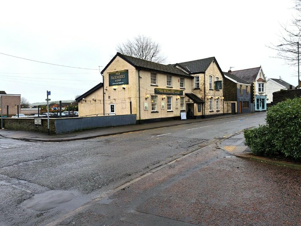 Pub for sale in The Farmers Arms, 152 St. Teilo Street, Pontarddulais, Nr. Swansea SA4 8RA, SA4