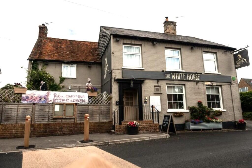 Main image of property: The White Horse, Lower Road, Quidhampton, Salisbury, Wiltshire SP2 9AS