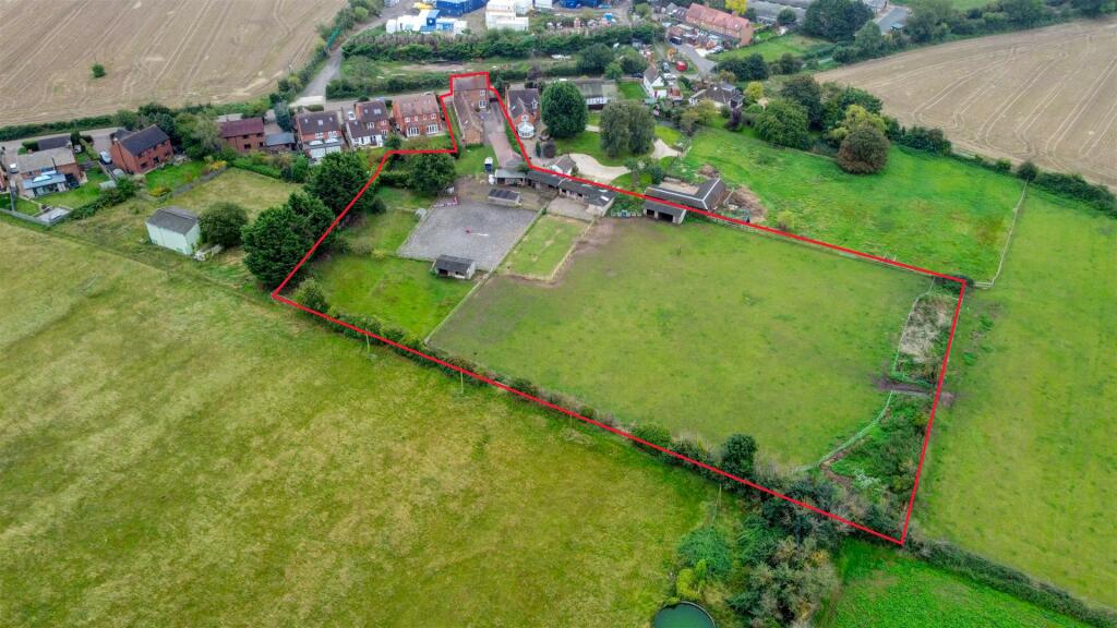 4 bedroom house for sale in Broadway Lane, Fladbury, Worcestershire, WR10