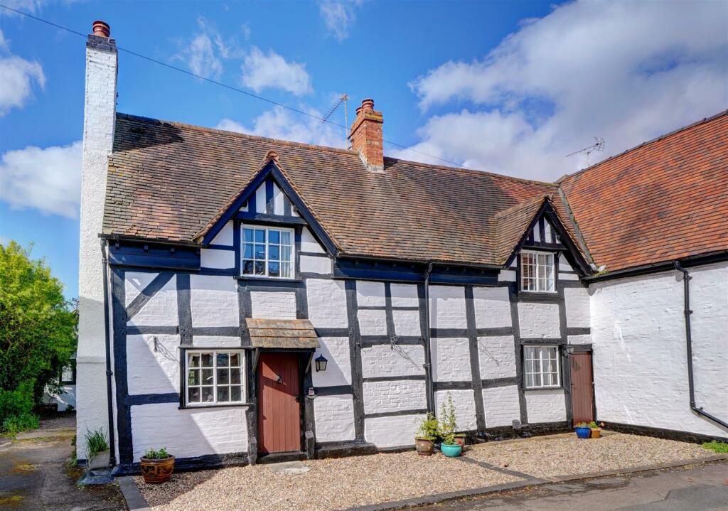 4 bedroom house for sale in Church Street, Eckington, Pershore, WR10