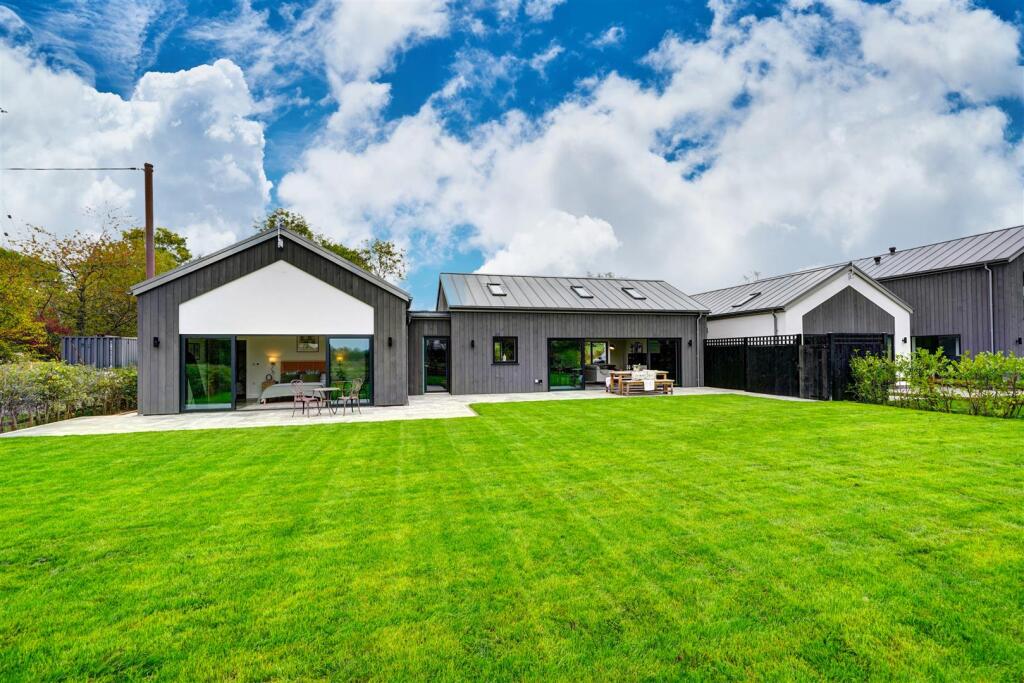 Main image of property: Radford Road, Rous Lench, The Lenches, Worcestershire, WR11