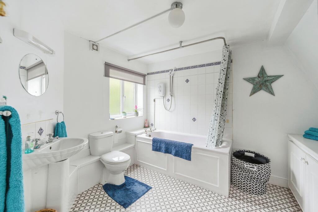 Additional property image - Lichfield Road, Hopwas, Tamworth, B78