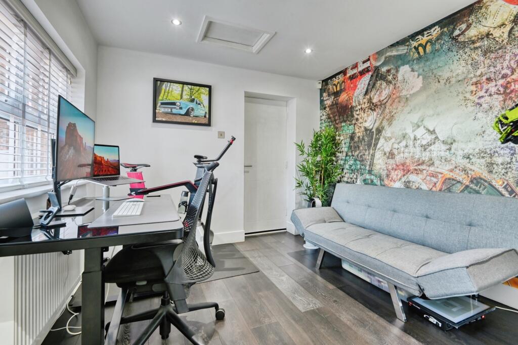 Additional property image - Falmouth Drive, Amington, Tamworth, B77