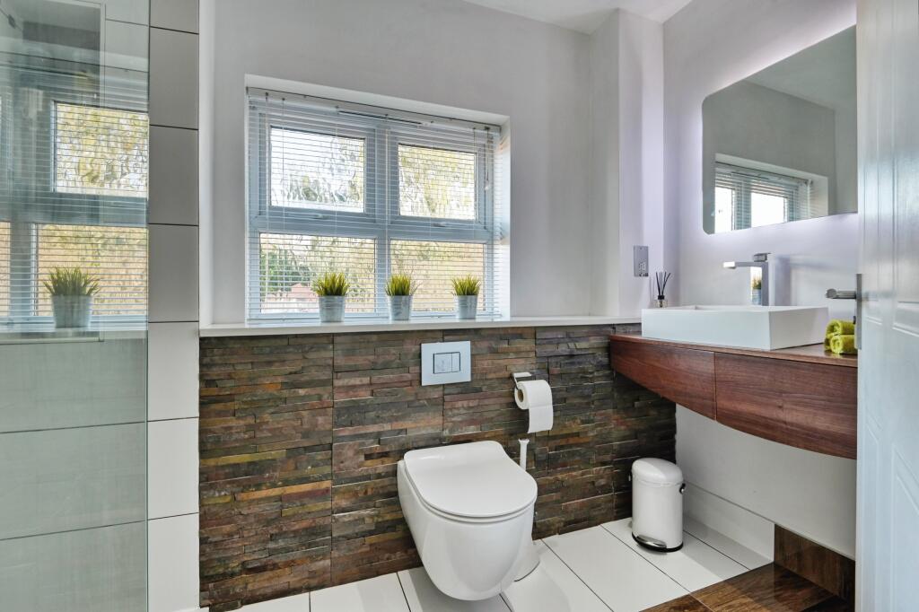 Additional property image - Falmouth Drive, Amington, Tamworth, B77