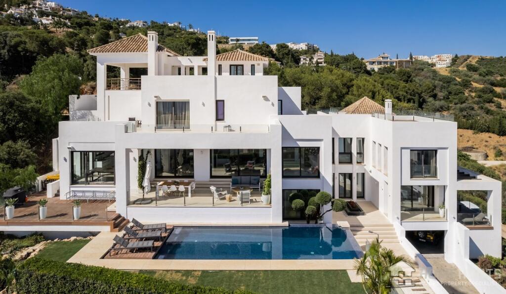 Main image of property: Andalucia, Malaga, Altos de los Monteros