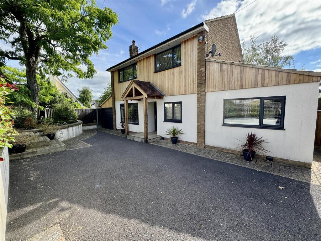 Main image of property: Barton Road, Silsoe, MK45 4DS