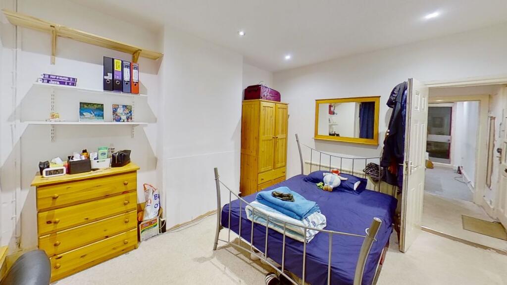 Main image of property: Haydon Place, Guildford, GU1 4NE