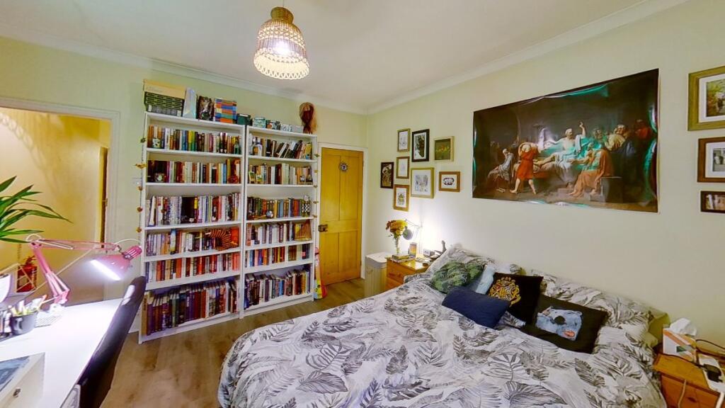 Main image of property: Guildford Park Road, Guildford, GU2 7ND