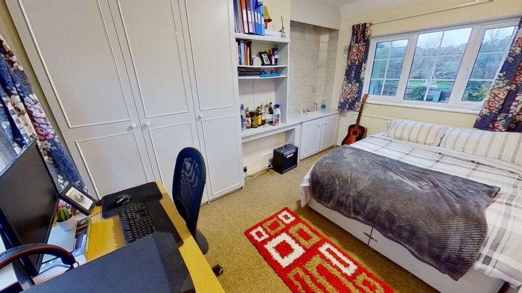 Main image of property: Old Palace Road, Guildford, GU2 7TU