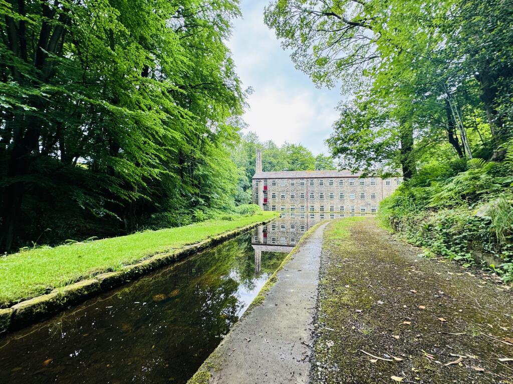 Additional property image - Hallas Bridge, Cullingworth, BRADFORD