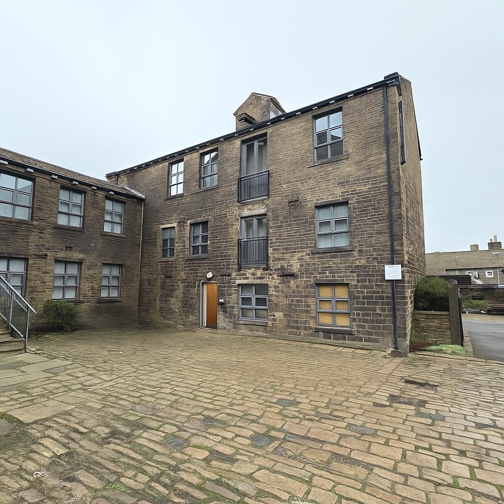 Main image of property: Highgate Mill Fold, Queensbury, BRADFORD