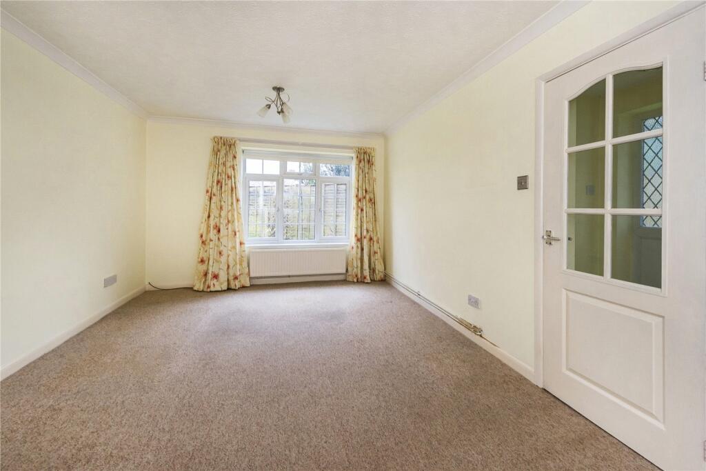 2 bedroom apartment for sale in Signal Court, Station Road, Lingfield