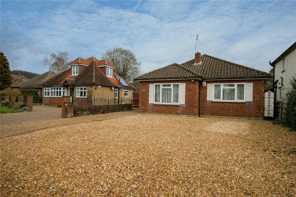 2 bedroom bungalow for sale in The Borough, Brockham, Betchworth