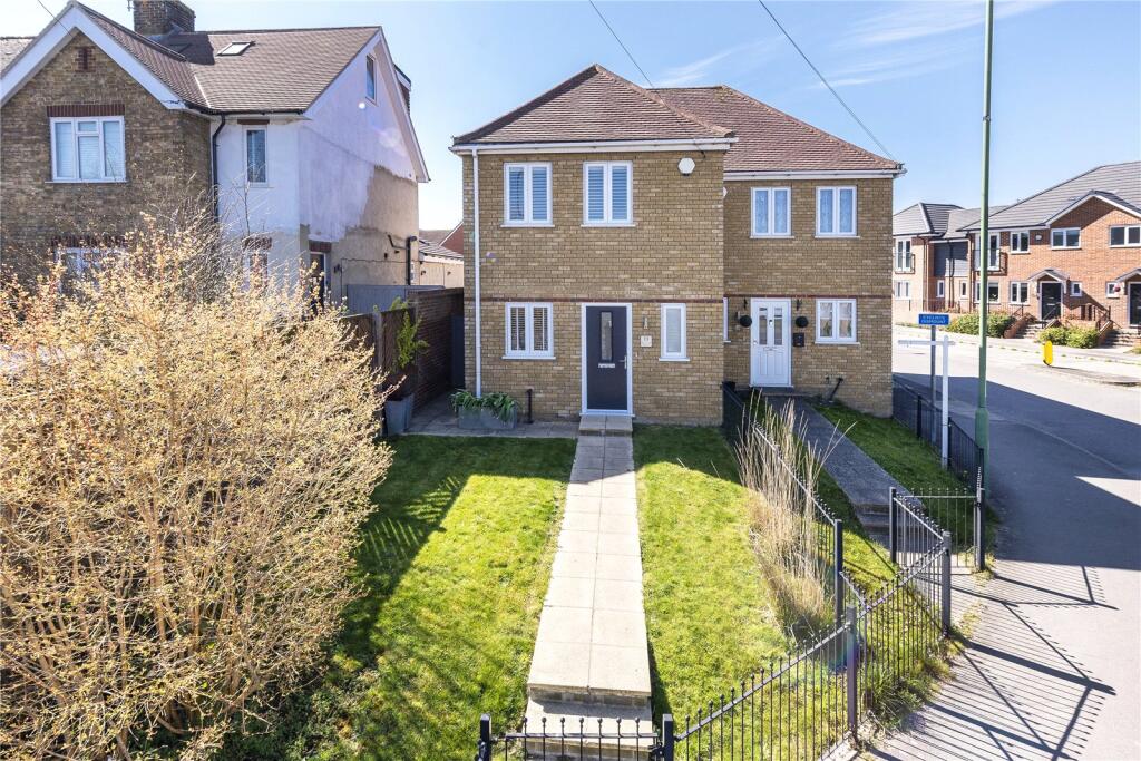 Main image of property: New House Terrace, Edenbridge, Kent, TN8