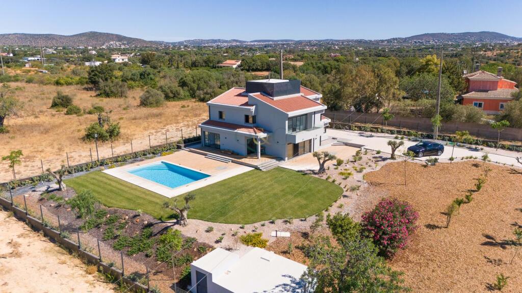 Main image of property: Algarve, Quarteira