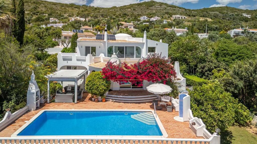 Main image of property: Algarve, Santa Bárbara de Nexe