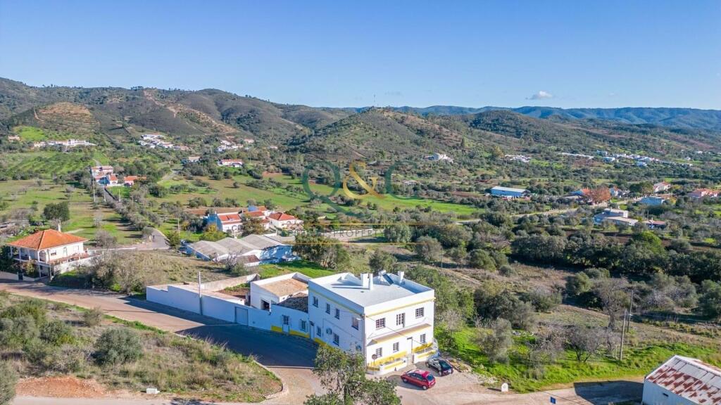 Main image of property: Algarve, Salir
