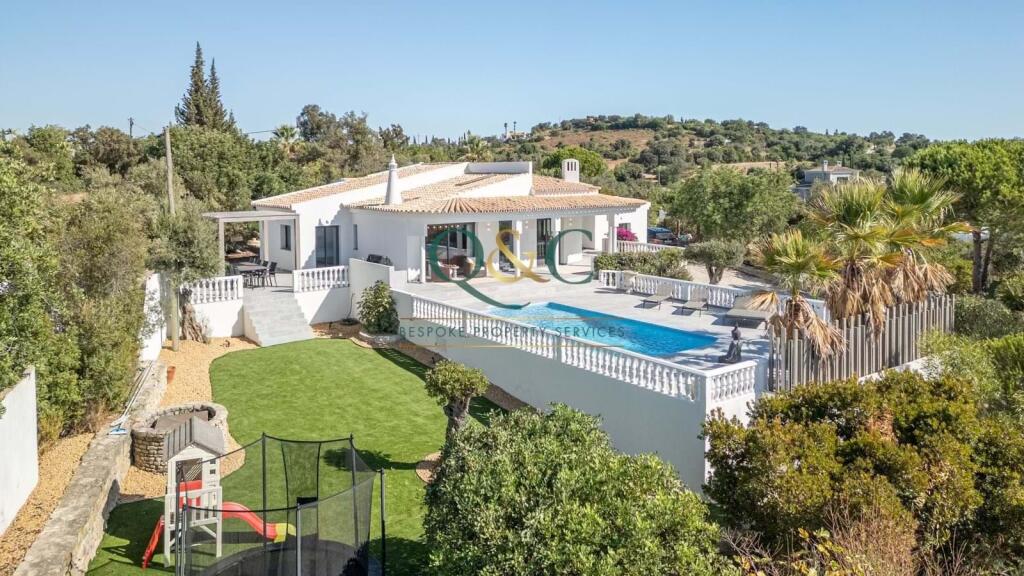 Main image of property: Algarve, Santa Bárbara de Nexe