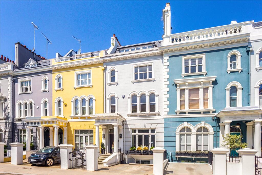 Main image of property: Elgin Crescent, W11 2JL