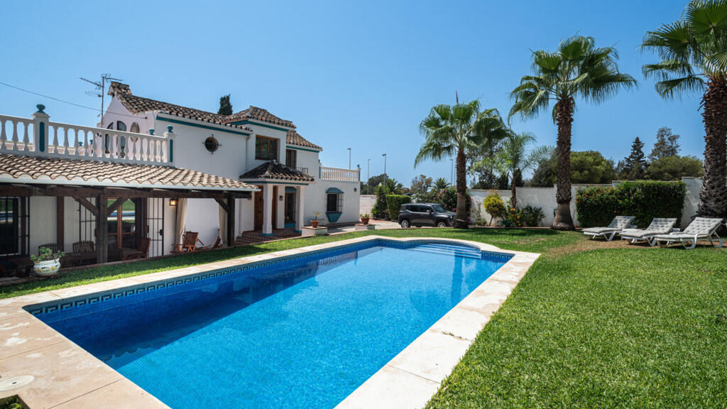 4 Bedroom Detached Villa For Sale In Andalucia, Malaga, Marbella, Spain