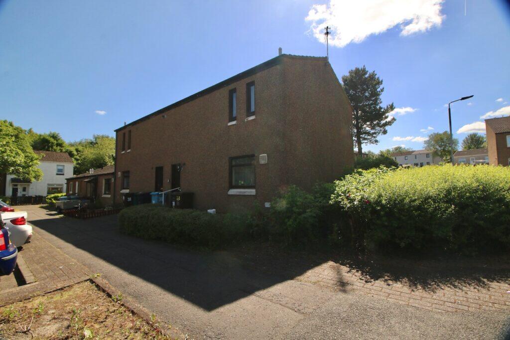 2 bedroom end of terrace house