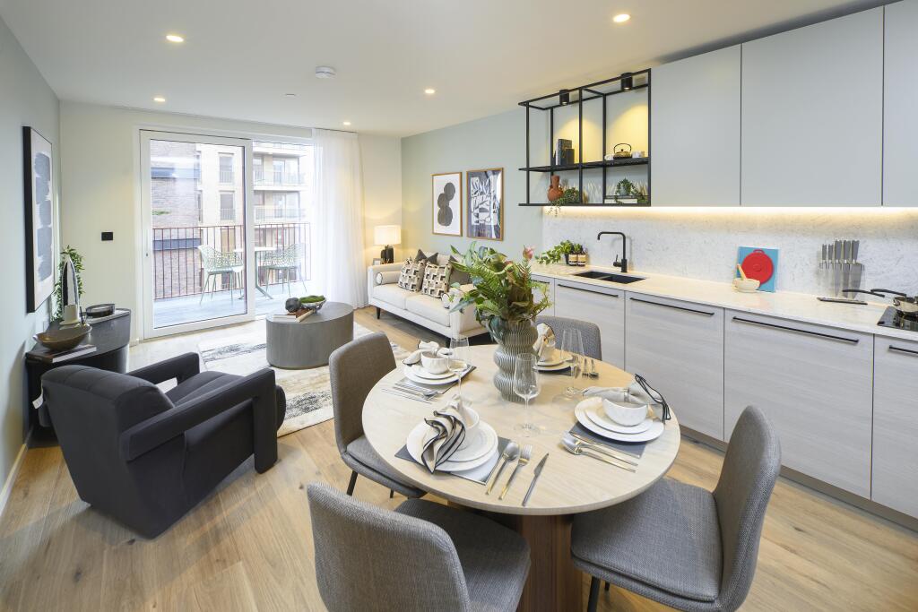 Main image of property: Heron Wharf, 
Leven Road, 
London, 
E14