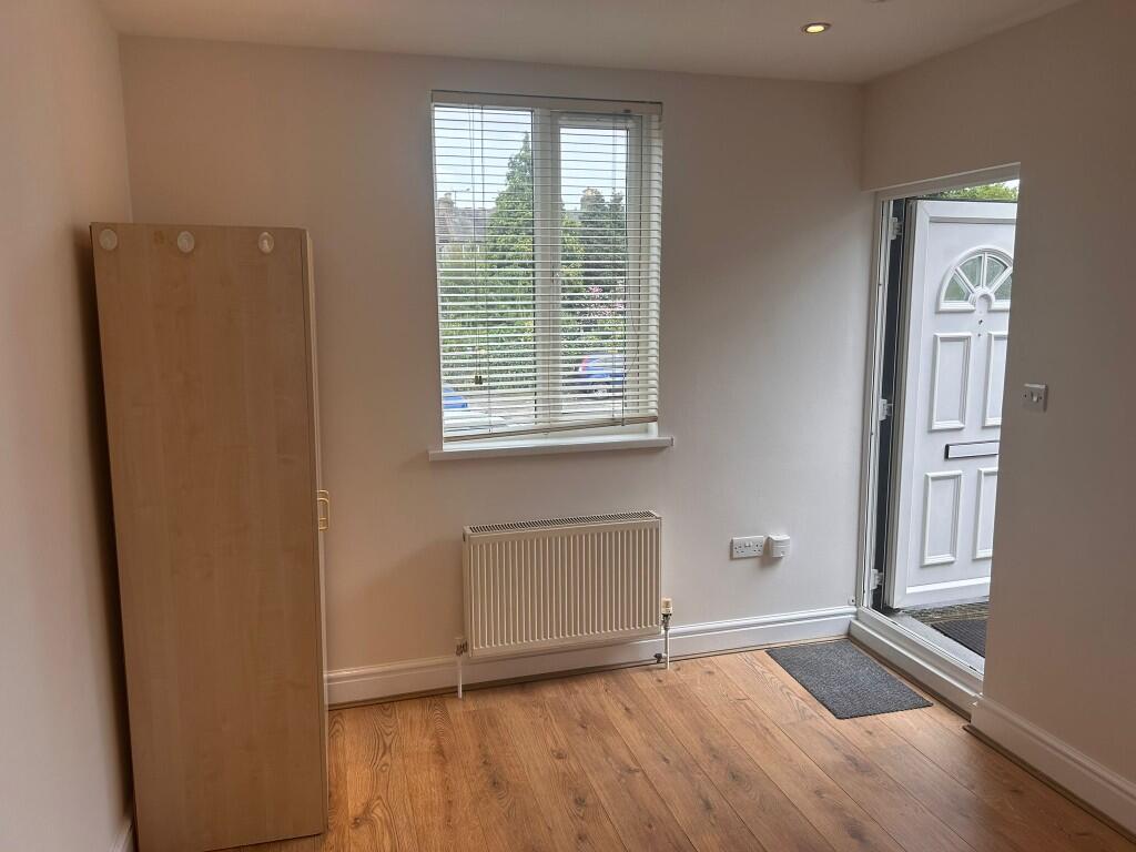 Main image of property: Hoe Street, London, E17