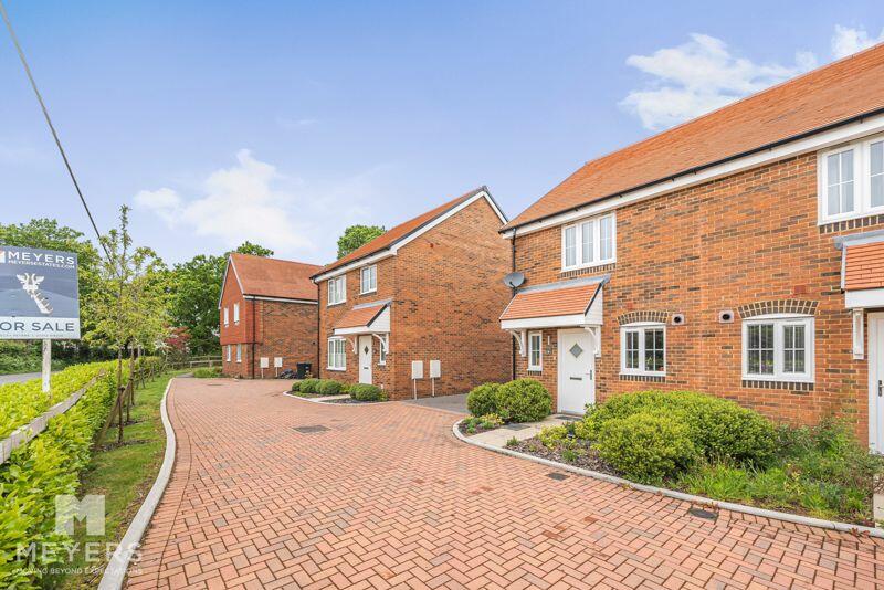 2 bedroom semidetached house for sale in Gold Close, Corfe Mullen, BH21