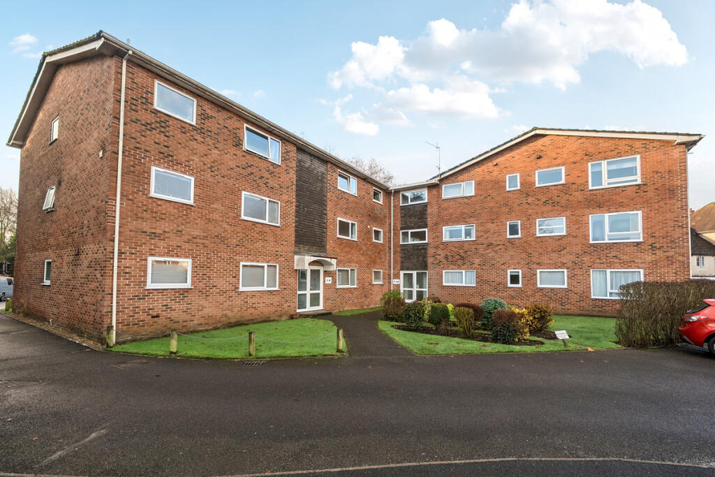 Main image of property: Poole Road, Wimborne, BH21 1