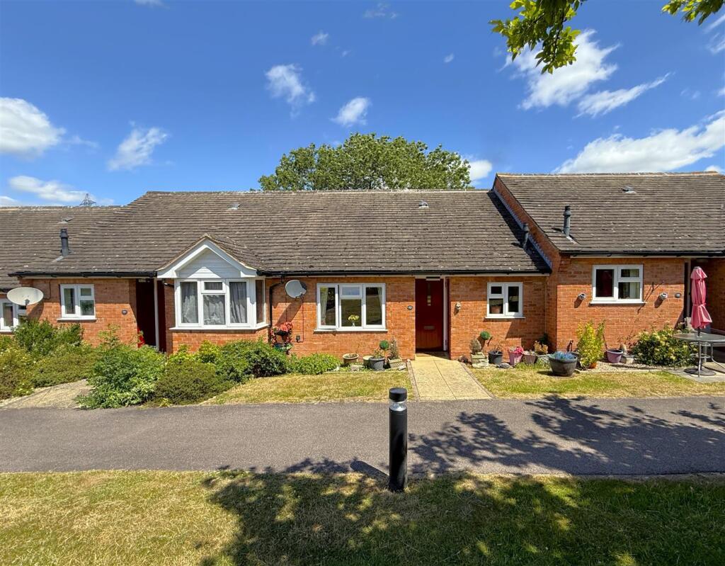 Main image of property: Wallis Close, Thurcaston, Leicester