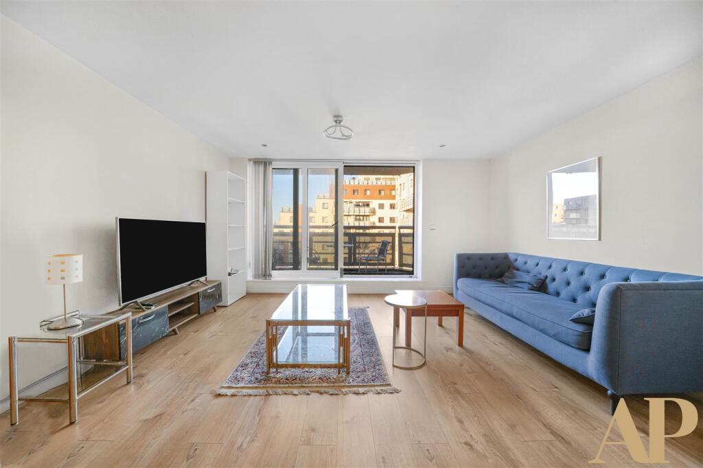 Main image of property: Tradewinds, Wards Wharf Approach