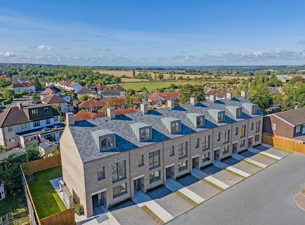 Additional property image - The Bramlings, Epping