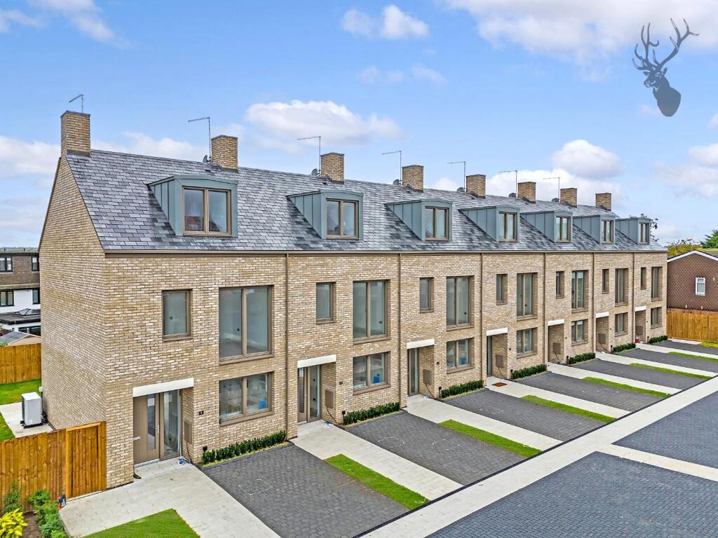 Additional property image - The Bramlings, Epping