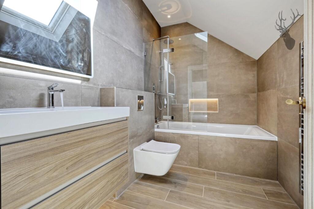 Additional property image - Colmar Mews, South Weald
