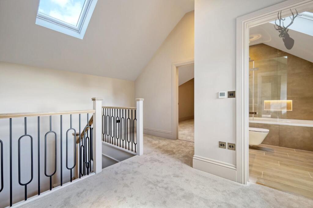 Additional property image - Colmar Mews, South Weald